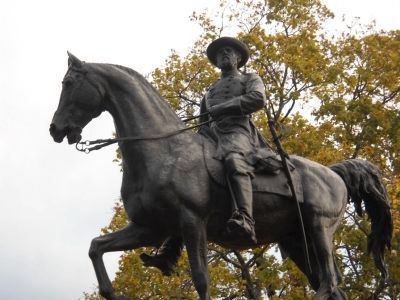 Closeup of Reynolds Equestrian Statue image. Click for full size.