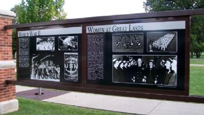 Women at Great Lakes Marker image. Click for full size.