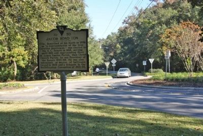 Jacob Bond I'On Marker, looking north. Click for full size. Jacob Bond I'On Marker, looking north image. Click for full size.