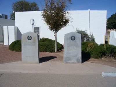 San Elizario Marker (on right) image. Click for full size.