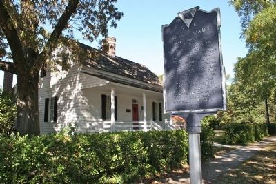 John Hart House (#1) image. Click for full size.