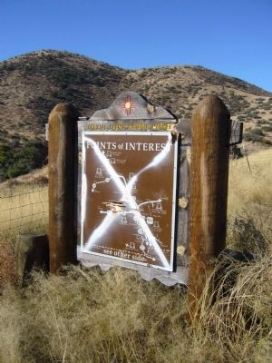 Rear of San Augustn Pass Marker image. Click for full size.