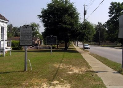 Wide view of the Society Hill Presbyterian Church Marker. Click for full size. Wide view of the Society Hill Presbyterian Church Marker image. Click for full size.