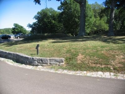 Marker with Mounds in the Background image. Click for full size.