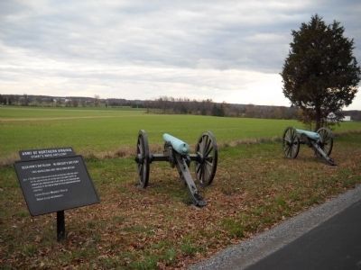 McGregor's Battery Marker and Artillery. Click for full size. McGregor's Battery Marker and Artillery image. Click for full size.