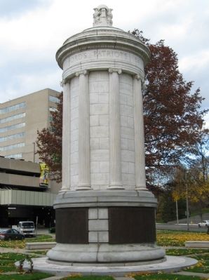 Stamford Veterans Monument image. Click for full size.