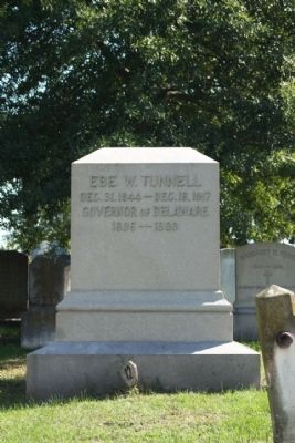 Ebe W.Tunnell Gravesite, as mentioned image. Click for full size.