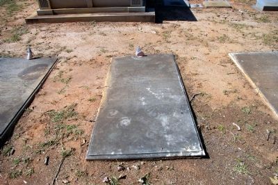 Gov. Heard’s Grave. Click for full size. Gov. Heard’s Grave image. Click for full size.