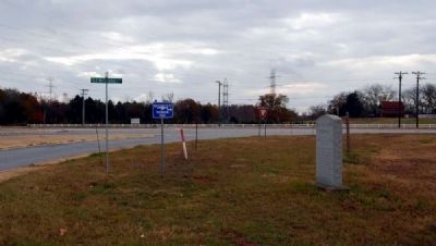 Beattie E. Huff Highway Marker<br>Intersection of US 25 and Old Buncombe Road. Click for full size. Beattie E. Huff Highway Marker<br>Intersection of US 25 and Old Buncombe Road image. Click for full size.