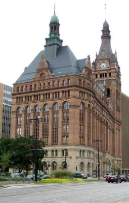 Milwaukee City Hall. Click for full size. Milwaukee City Hall image. Click for full size.