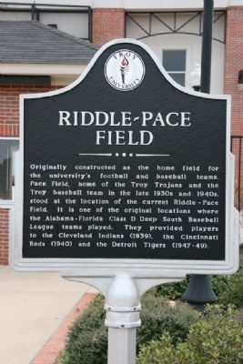 Riddle-Pace Field Marker image. Click for full size.