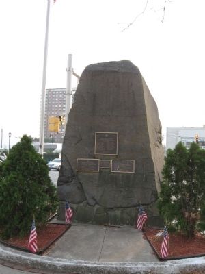 The Back of the Monument image. Click for full size.