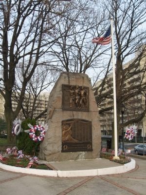 Edgewater World War I Monument image. Click for full size.