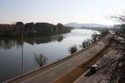 Downstream View of The Coosa River. Gadsden, Alabama image. Click for full size.