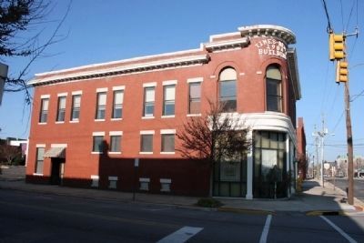 Gadsden Times-News Building and Marker image. Click for full size.