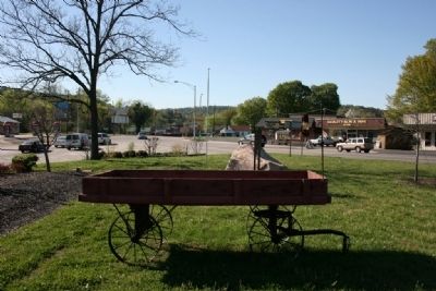 “The Junction” Attalla Marker and Camp Wills Marker image. Click for full size.