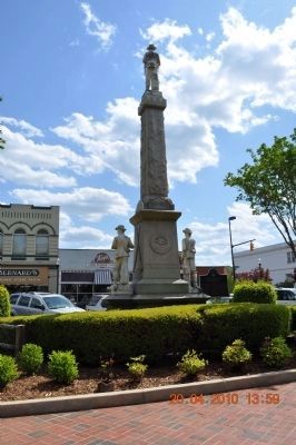 Confederate Monument( back view) image. Click for full size.