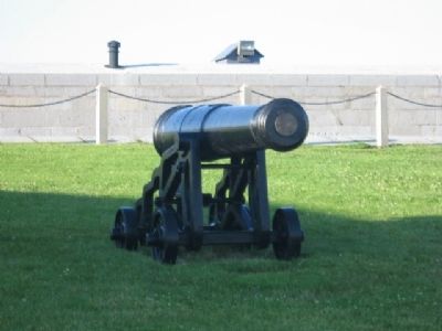 Fort Henry Cannon image. Click for full size.