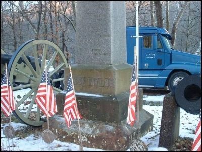 Jesse Taylor Monument image. Click for full size.