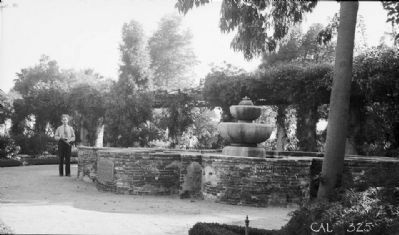 "View of Fountain in Mission Park" image. Click for full size.