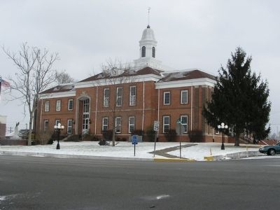 Monroe County courthouse. Click for full size. Monroe County courthouse image. Click for full size.