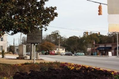 Beaufort Marker, near intersection Ribaut Road with Boundry Street (US 21) image. Click for full size.