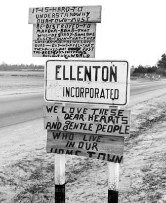 Ellington, SC Town Sign image. Click for full size.
