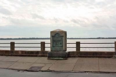 The Boulevard Marker seen along Ashley River image. Click for full size.