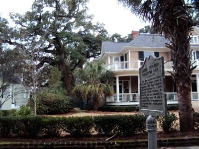 South Carolina Champion Oak Marker. Click for full size. South Carolina Champion Oak Marker image. Click for full size.