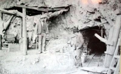 Photo on Mining on Horseshoe Mesa Marker image. Click for full size.