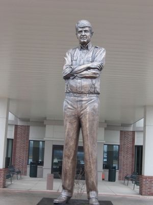 Statue of Charles "Charlie" Wilson image. Click for full size.