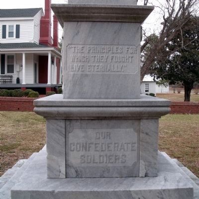 UDC Monument (front) image. Click for full size.