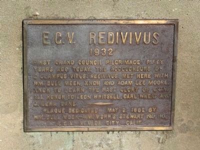 ECV Redivivus-1932 Marker - Center Plaque image. Click for full size.