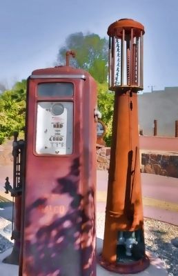 Morcomb's Service Station Gas Pump image. Click for full size.