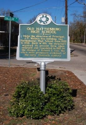 Old Hattiesburg High School Marker image. Click for full size.