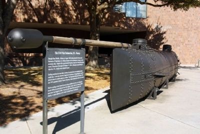 The Civil War Submarine, <i> H.L. Hunley</i> model replica and Marker image. Click for full size.