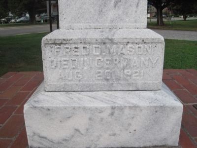 Fred D. Mason side of marker image. Click for full size.