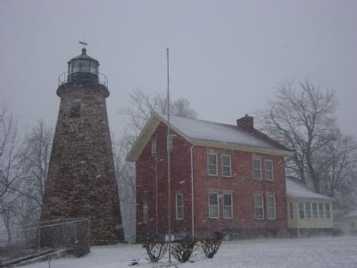 Charlotte-Genesee Lighthouse image. Click for full size.