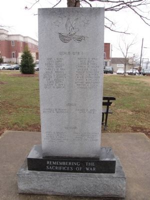 Hart County War Memorial (front) image. Click for full size.