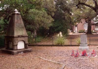 Confederate Cemetery 1812 Memorial at left image. Click for full size.