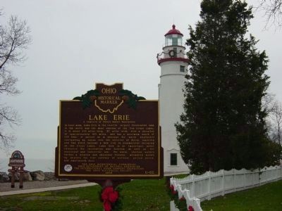 Marblehead Lighthouse and Marker image. Click for full size.