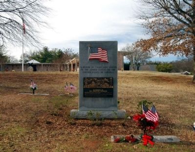 Woodlawn Memorial Park Veterans Memorial -<br>Atop Veterans Hill image. Click for full size.