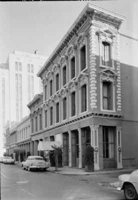 The Hotaling Building in 1960 (photo courtesy of the Historic American Buildings Survey) image. Click for full size.