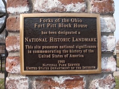 Fort Pitt Blockhouse Marker National Park Service image. Click for full size.