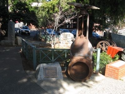 Hydraulic Gold Mining 21-Inch Gate Valve and Marker. Click for full size. Hydraulic Gold Mining 21-Inch Gate Valve and Marker image. Click for full size.