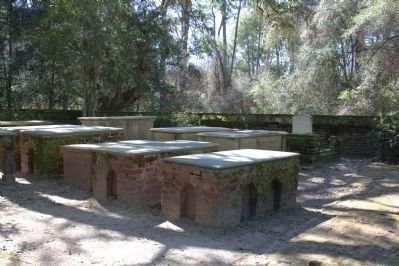 The Alston Family Cemetery at the Oaks Plantation image. Click for full size.