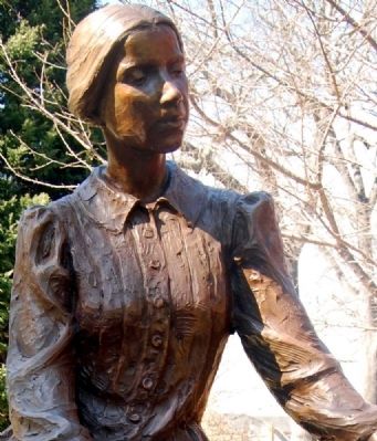 Emily Elizabeth Dickinson Statue image. Click for full size.
