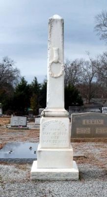 Malcolm Erwin Tombstone image. Click for full size.