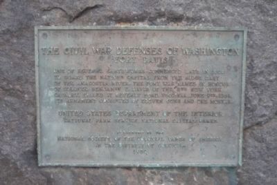 Fort Davis Plaque image. Click for full size.