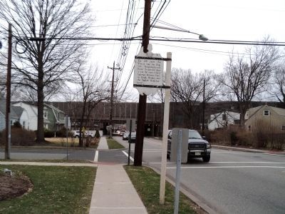 English Neighborhood Road image. Click for full size.